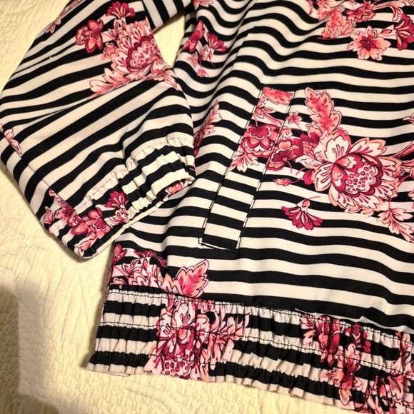 Chico's Zenergy women's size 3 or XL black & white stripe & flowers jacket VGUC - Picture 3 of 7